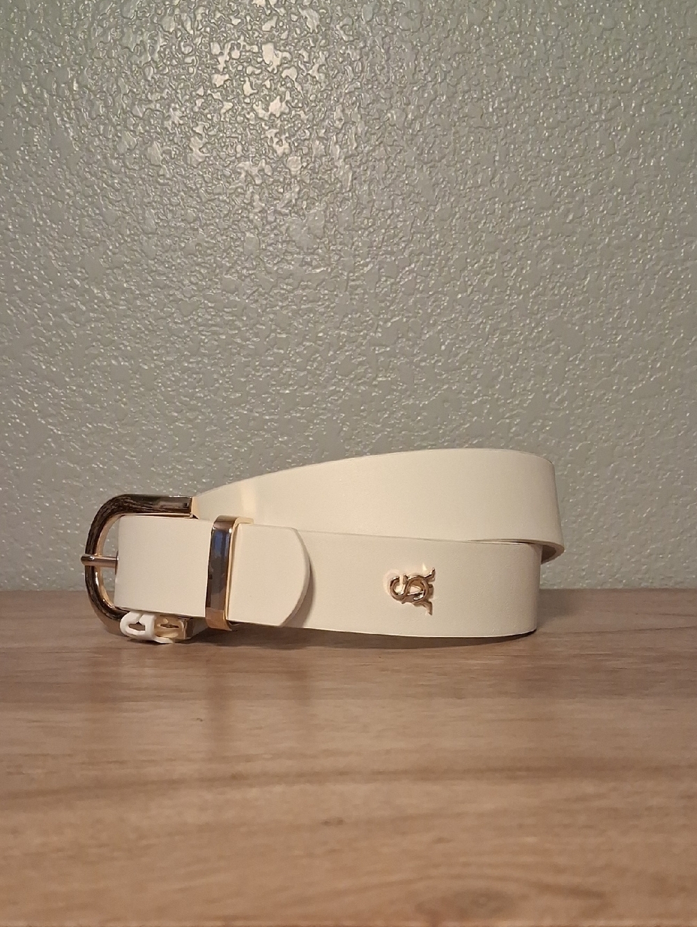 Steve Madden Cream Belt with Gold Buckle